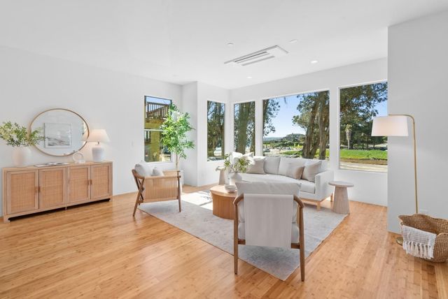 30 Ryans Way, Santa Cruz, CA 95062