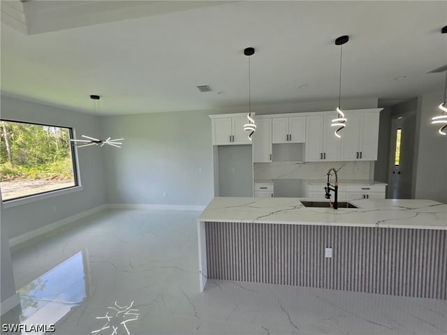 4104 16th AVE NE, Naples, FL 34120