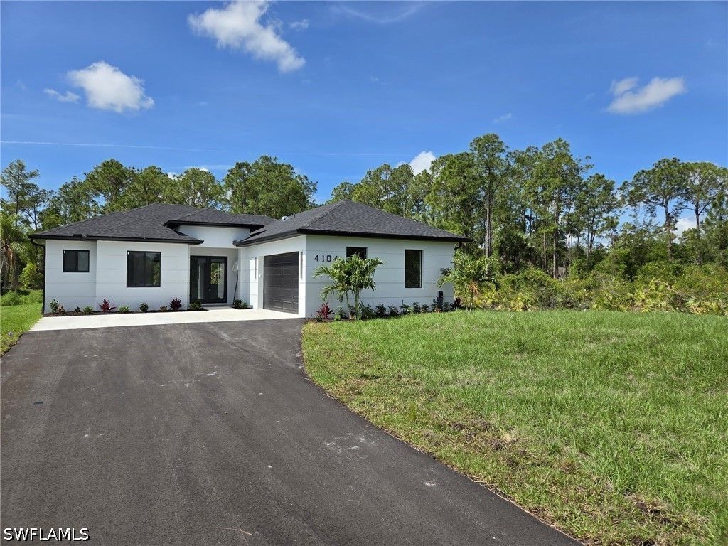 4104 16th AVE NE, Naples, FL 34120