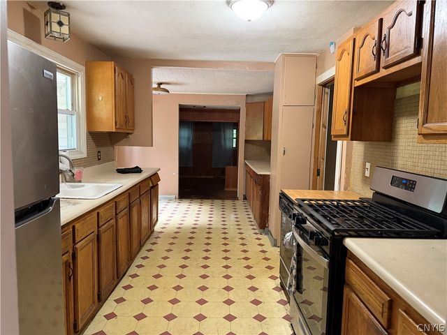 4883 Onondaga Road, Onondaga, NY 13215