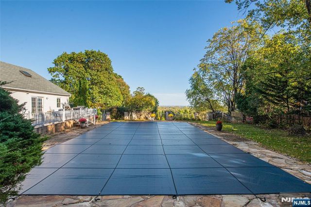 11 Mountain Way, West Orange, NJ 07052