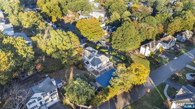 11 Mountain Way, West Orange, NJ 07052