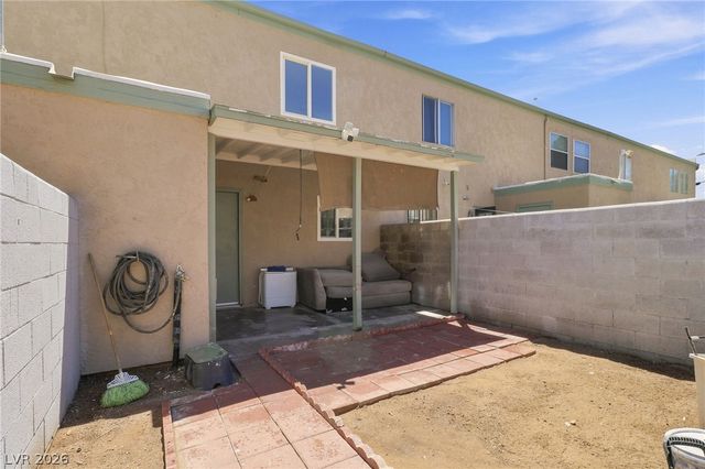 1541 Saylor Way, Las Vegas, NV 89108