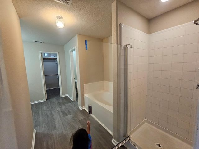 11015 Walkup Way, Houston, TX 77044