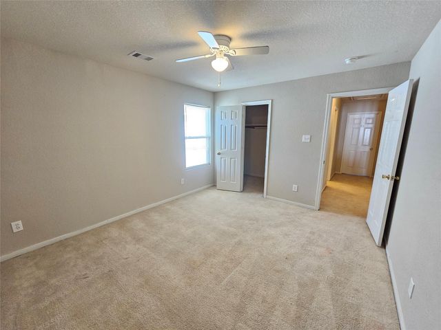 11015 Walkup Way, Houston, TX 77044