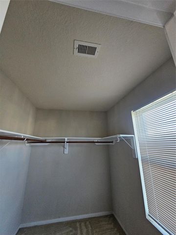 11015 Walkup Way, Houston, TX 77044