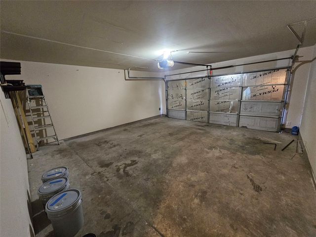 11015 Walkup Way, Houston, TX 77044