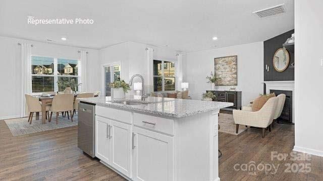 211 Mary Locke Way, Statesville, NC 28677