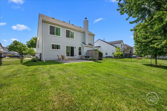 5 Ridge Court, South Elgin, IL 60177