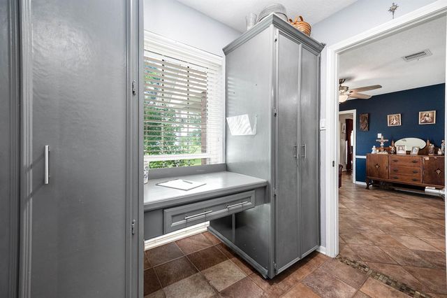 1189 County Road 634, Alvin, TX 77511