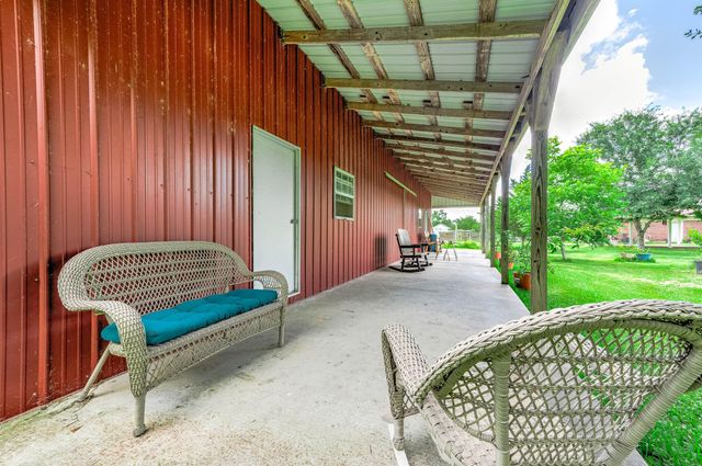 1189 County Road 634, Alvin, TX 77511