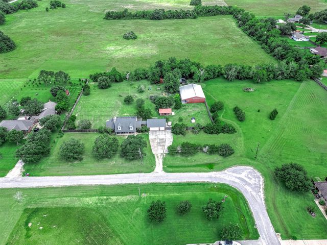 1189 County Road 634, Alvin, TX 77511