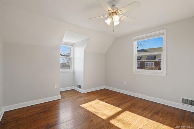 3 Oakridge Drive, Port Chester, NY 10573