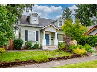 504 W 32ND St, Vancouver, WA 98660