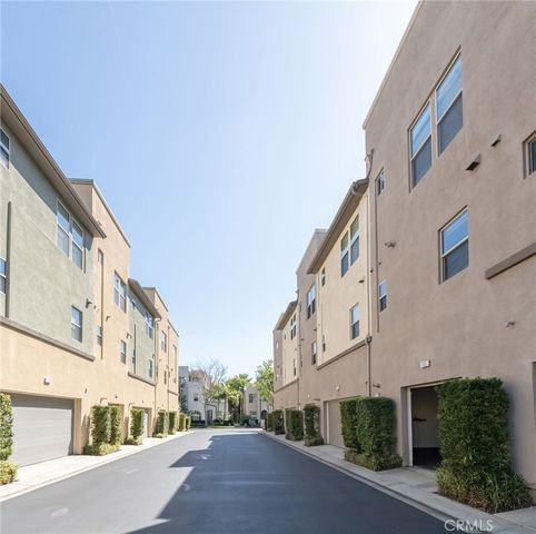 5341 Strand 105, Hawthorne, CA 90250