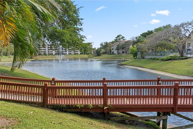 1725 Palm Cove Blvd 2-205, Delray Beach, FL 33445