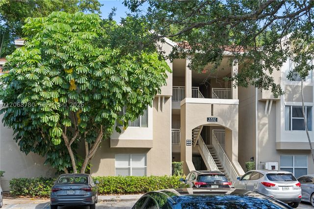 1725 Palm Cove Blvd 2-205, Delray Beach, FL 33445