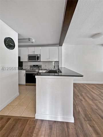 1725 Palm Cove Blvd 2-205, Delray Beach, FL 33445