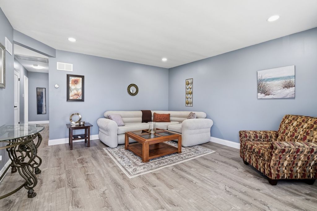 18460 Oakwood Avenue, Lansing, IL 60438 — photo 2