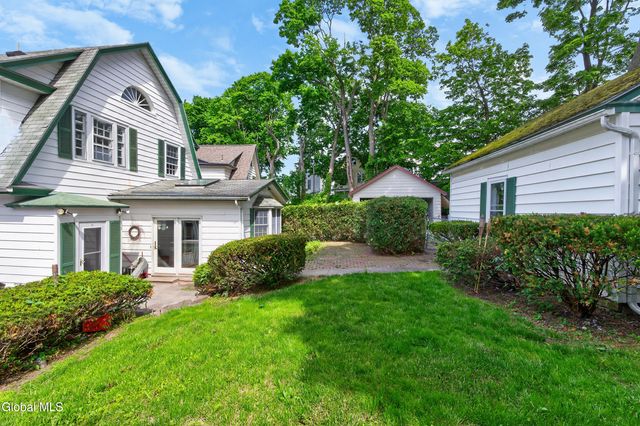 850 Mercer Street, Albany, NY 12208