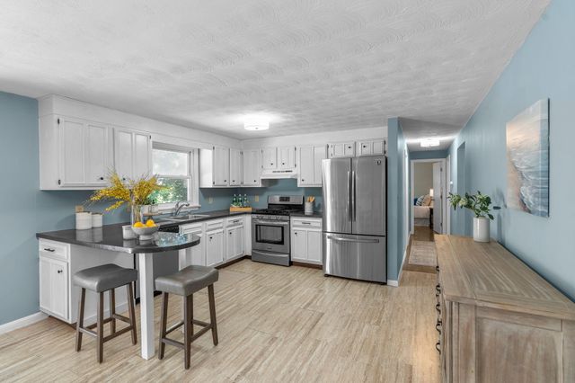53 Uncle Willies Way, Hyannis, MA 02601
