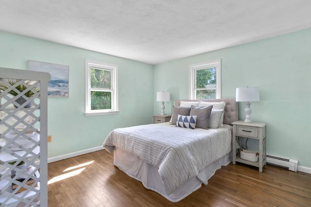 53 Uncle Willies Way, Hyannis, MA 02601