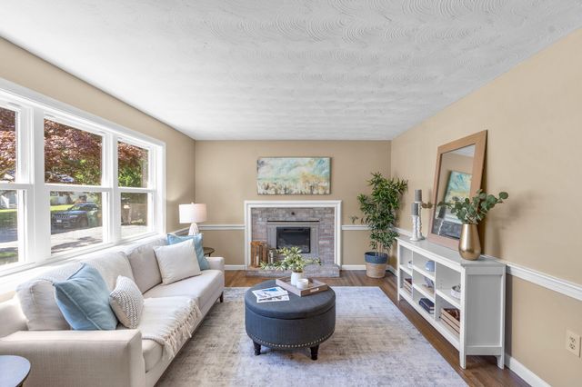 53 Uncle Willies Way, Hyannis, MA 02601