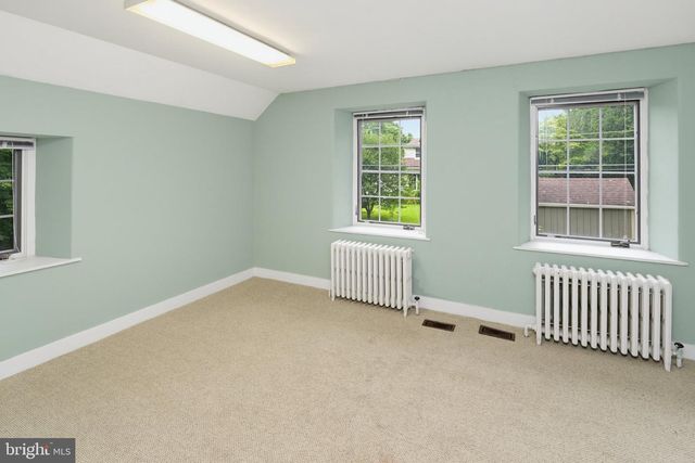 845 DALE RD, Meadowbrook, PA 19046