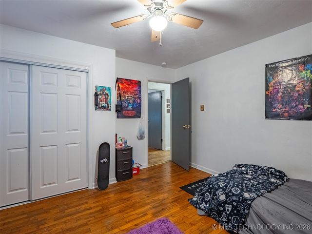 809 Carbon Avenue, Hartshorne, OK 74547