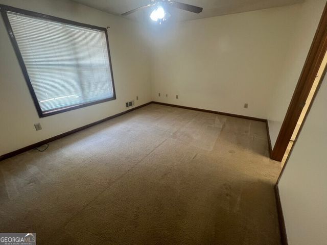 986 Locust Drive NE, Conyers, GA 30012