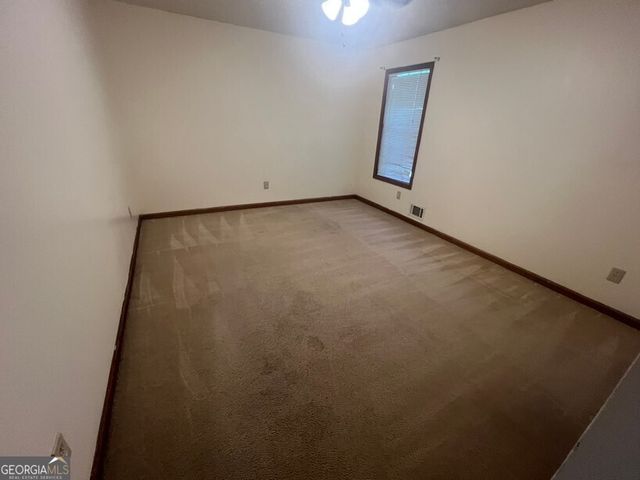 986 Locust Drive NE, Conyers, GA 30012