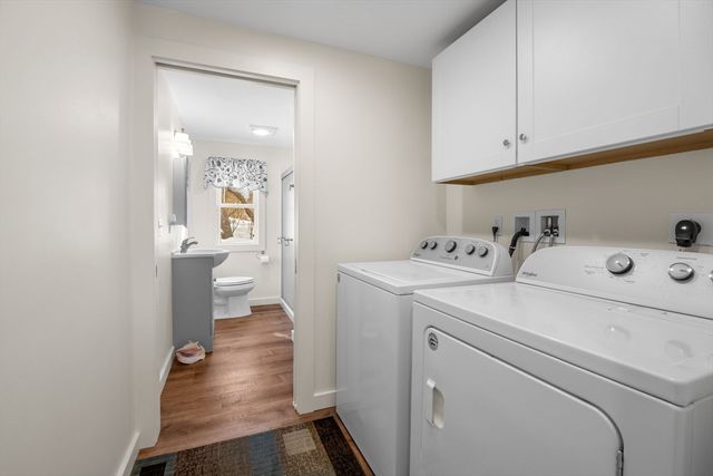 16 Town Neck Rd, Sandwich, MA 02563