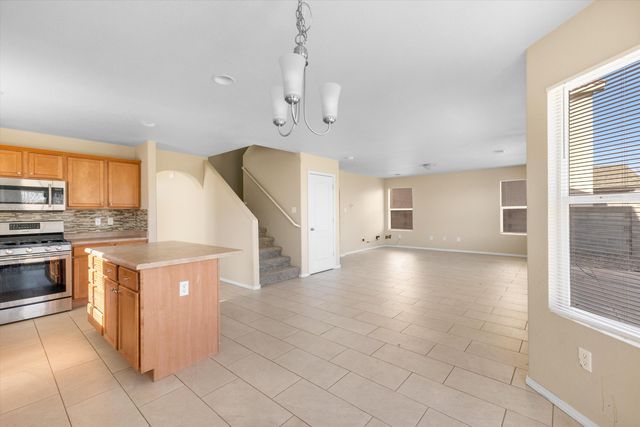 3333 Hunters Meadows Circle NE, Rio Rancho, NM 87144