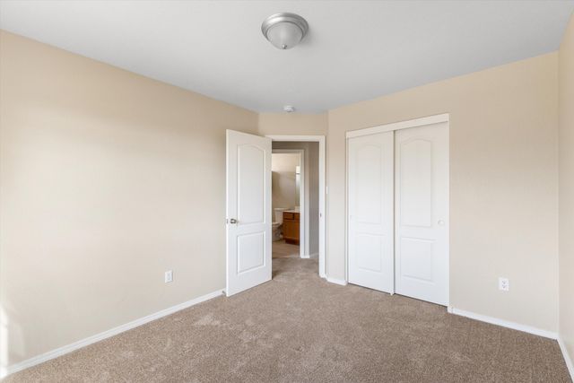 3333 Hunters Meadows Circle NE, Rio Rancho, NM 87144