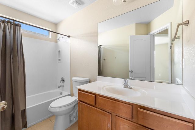 3333 Hunters Meadows Circle NE, Rio Rancho, NM 87144