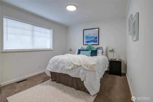 8630 44th Avenue S, Seattle, WA 98118