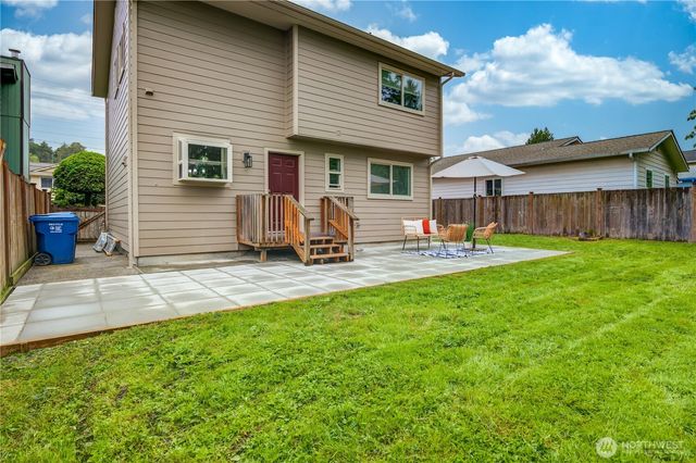 8630 44th Avenue S, Seattle, WA 98118