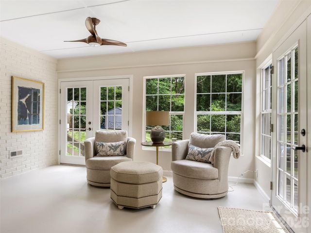 1301 E Barden Road, Charlotte, NC 28226