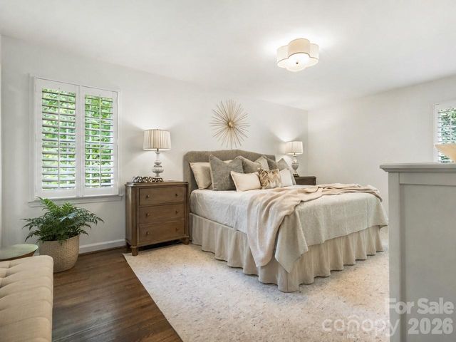 1301 E Barden Road, Charlotte, NC 28226