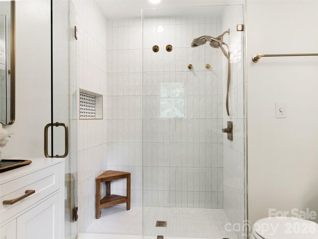 1301 E Barden Road, Charlotte, NC 28226