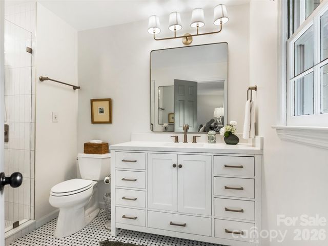 1301 E Barden Road, Charlotte, NC 28226