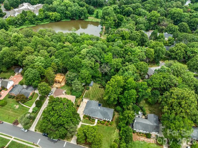 1301 E Barden Road, Charlotte, NC 28226