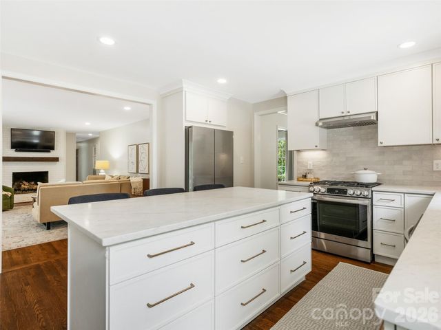 1301 E Barden Road, Charlotte, NC 28226
