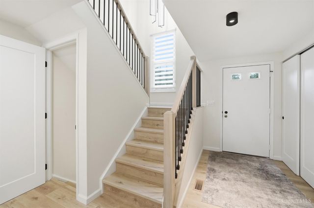 10893 Lake Thames Drive, Sycamore Twp, OH 45242