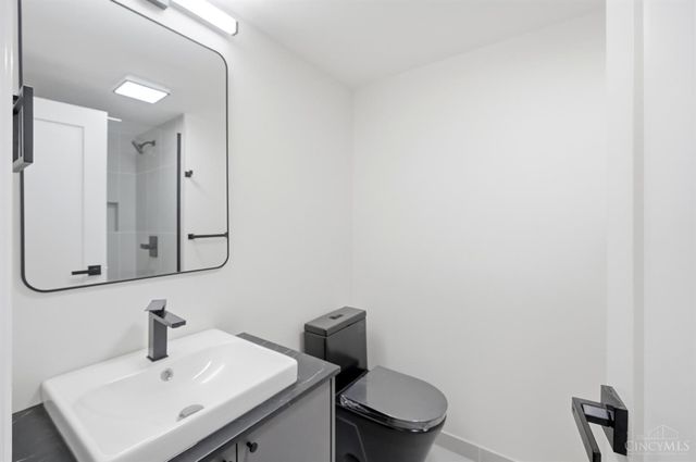 10893 Lake Thames Drive, Sycamore Twp, OH 45242
