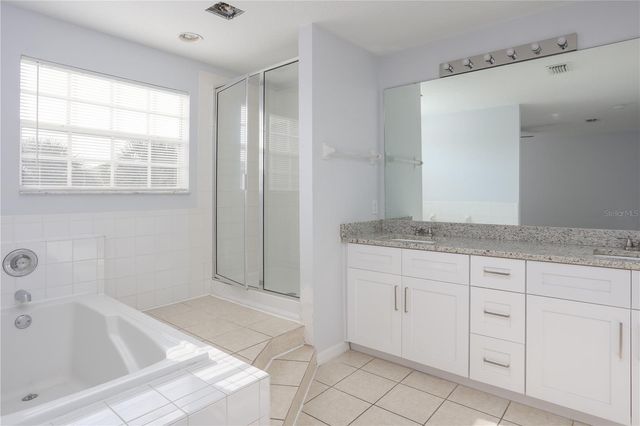 202 WASHINGTON PALM LOOP, Davenport, FL 33897