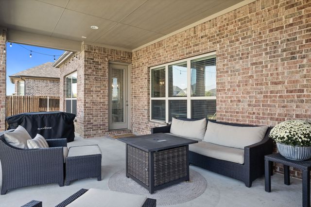 1616 Canals Drive, Little Elm, TX 75068