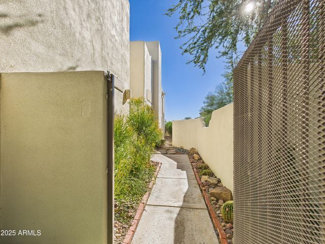 13826 N 96TH Street, Scottsdale, AZ 85260