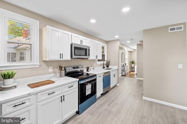 2005 ROANOKE ST, Hyattsville, MD 20782