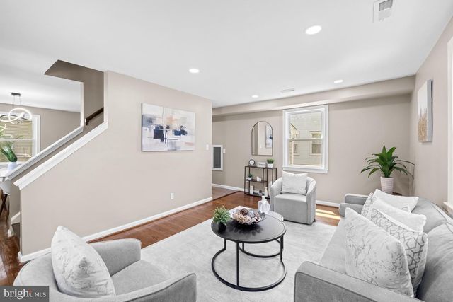 2005 ROANOKE ST, Hyattsville, MD 20782